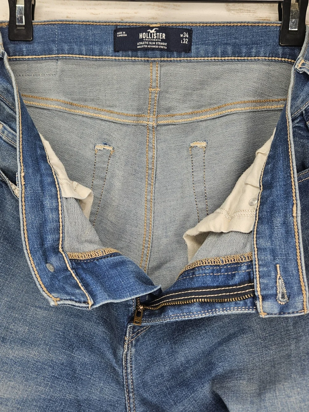 Hollister Jeans Athletic Slim Straight Advanced Stretch Size W34 L32